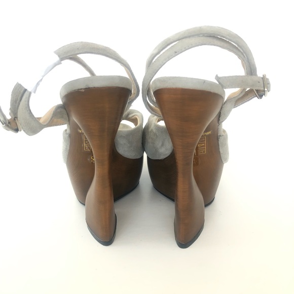 ♦️SOLD♦️PLEASURES Day & Night Swan Taupe Heel Sand - Picture 5 of 12